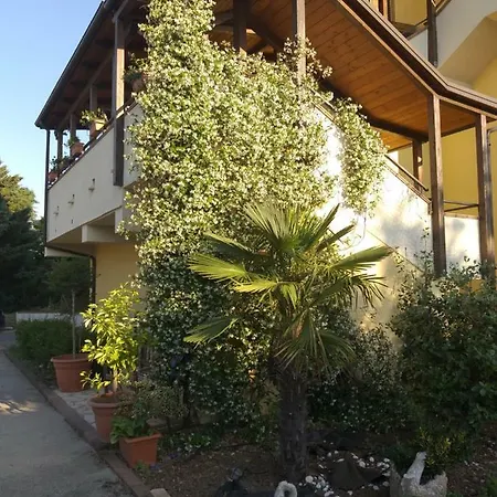Lucia House Appartement *